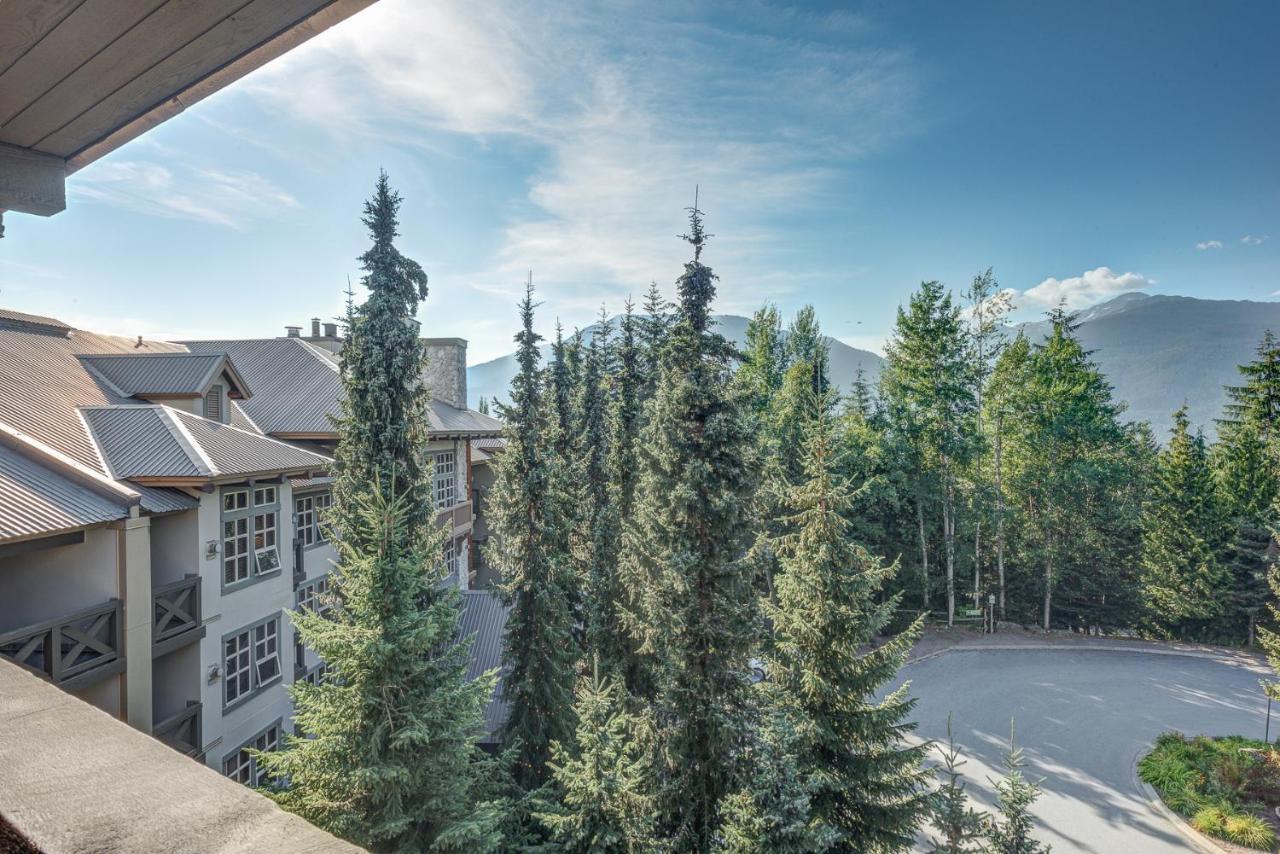 Blackcomb Springs Suites By Clique Whistler Kültér fotó