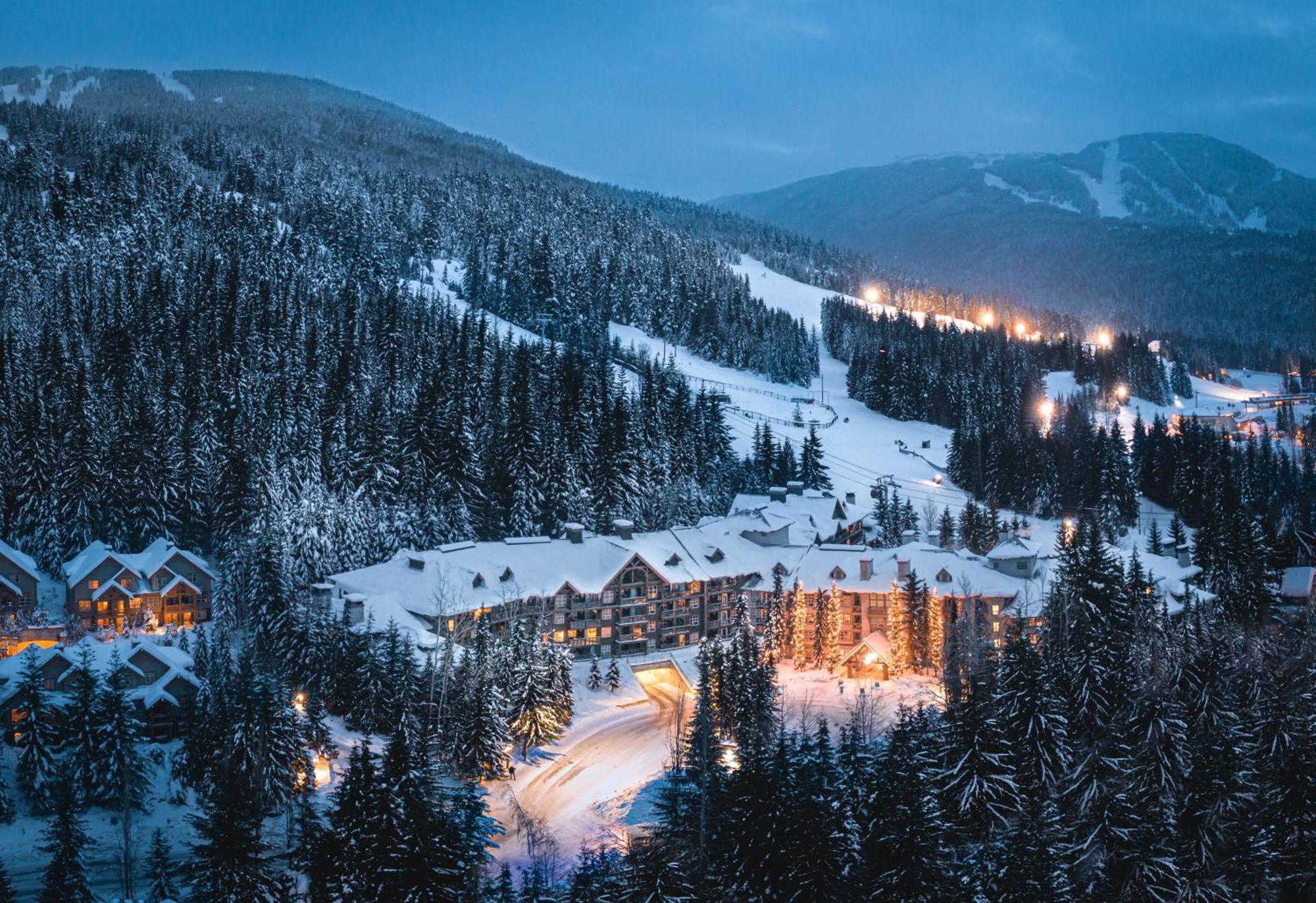 Blackcomb Springs Suites By Clique Whistler Kültér fotó