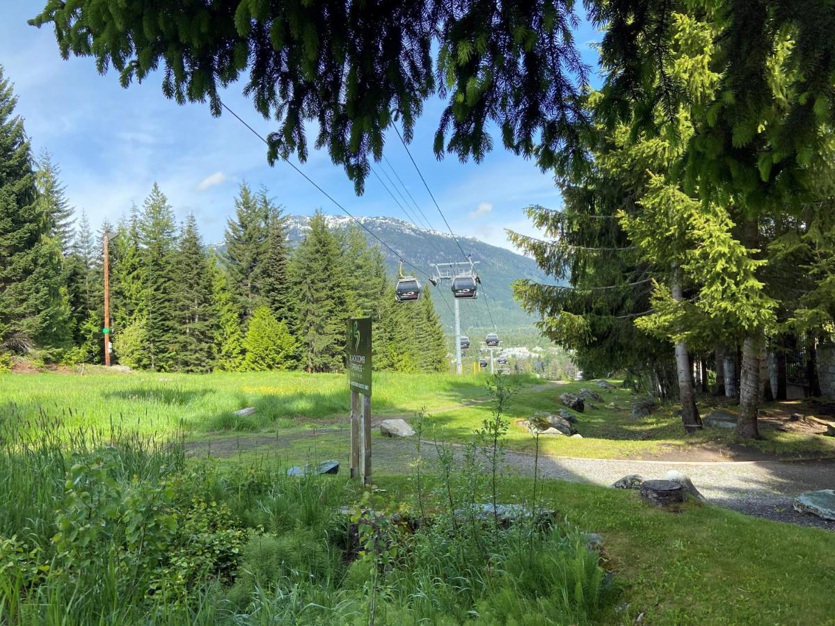 Blackcomb Springs Suites By Clique Whistler Kültér fotó